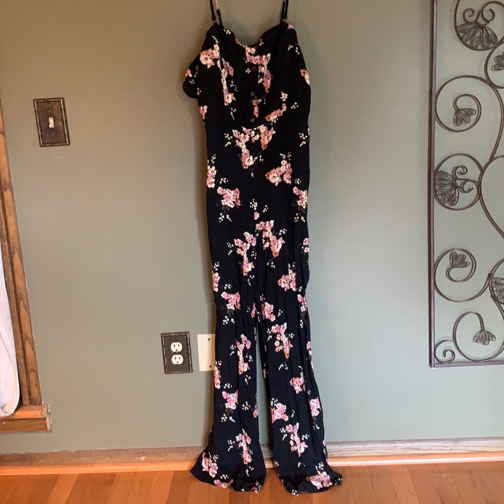Wild Fable medium black jumpsuit with floral